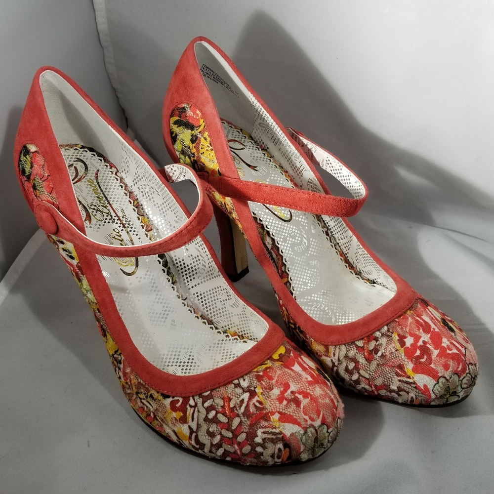 Poetic License Feminine Encounters suede and lace Mary Jane pumps orange 9 1/2.